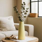 Florero decorativo Gélido 2 Bulan en cerámica texturizada, disponible en crema y gris