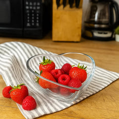 Recipiente de vidrio transparente en forma de corazón 320 ml