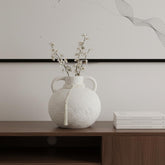 Florero De Cerámica Tipo Jarra Blanco Con Dos Asas y Detalle De Perlas