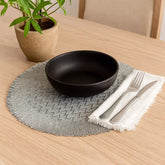 Individual Redondo En PVC 38cm Diseño Zig Zag Con Borde Puntas Dorado