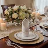 Plato Base 32cm Diseño Geométrico En Relieve Dorado