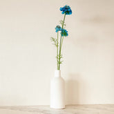 Follaje decorativo Escaviosa 77 cm color azul con tallo alto