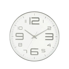 Reloj redondo con fondo blanco y acabado metálico