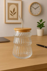 Vaso de vidrio 450 ml con tapa de bambú y pitillo diseño ondulado con líneas