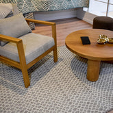 Alfombra Bondi 04 gris con patrón geométrico de rombos