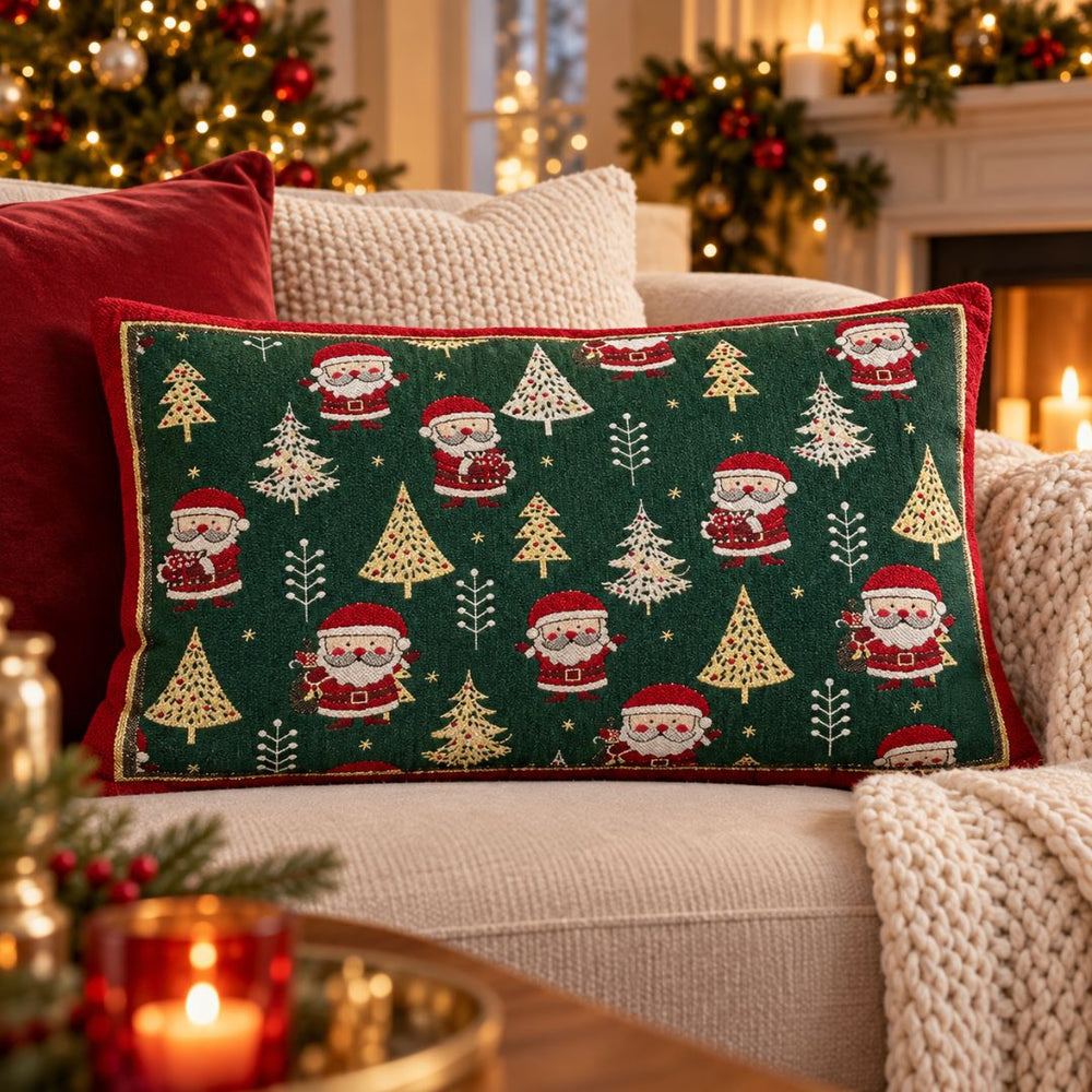 Cojín navideño riñonera de 50 × 30 cm con diseño de Papá Noel y árboles sobre fondo verde con borde rojo