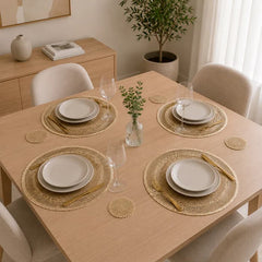 Individual para mesa redondo de 36 cm en PVC dorado con portavaso y diseño sol