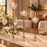 Set de tres candelabros en cristal transparente diseño diamante