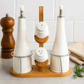 Vista frontal del set con soportes y piezas alineadas