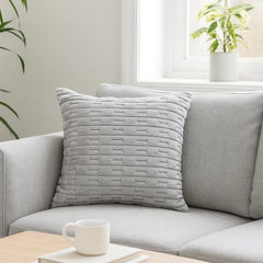 Cojín gris 45×45 cm Gaudí Abstracto 801 con relieve acanalado