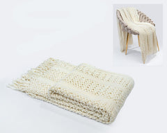 Frazada tejida beige blanket 130x170cm con flecos decorativos