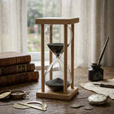 Reloj de arena negra decorativo de 27 cm con estructura y base de madera natural