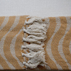 Frazada Masai mostaza claro 125x150 cm 100% algodón con diseño artesanal