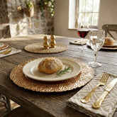 Plato base decorativo 33 cm melamina dorado con diseño de trazos en relieve