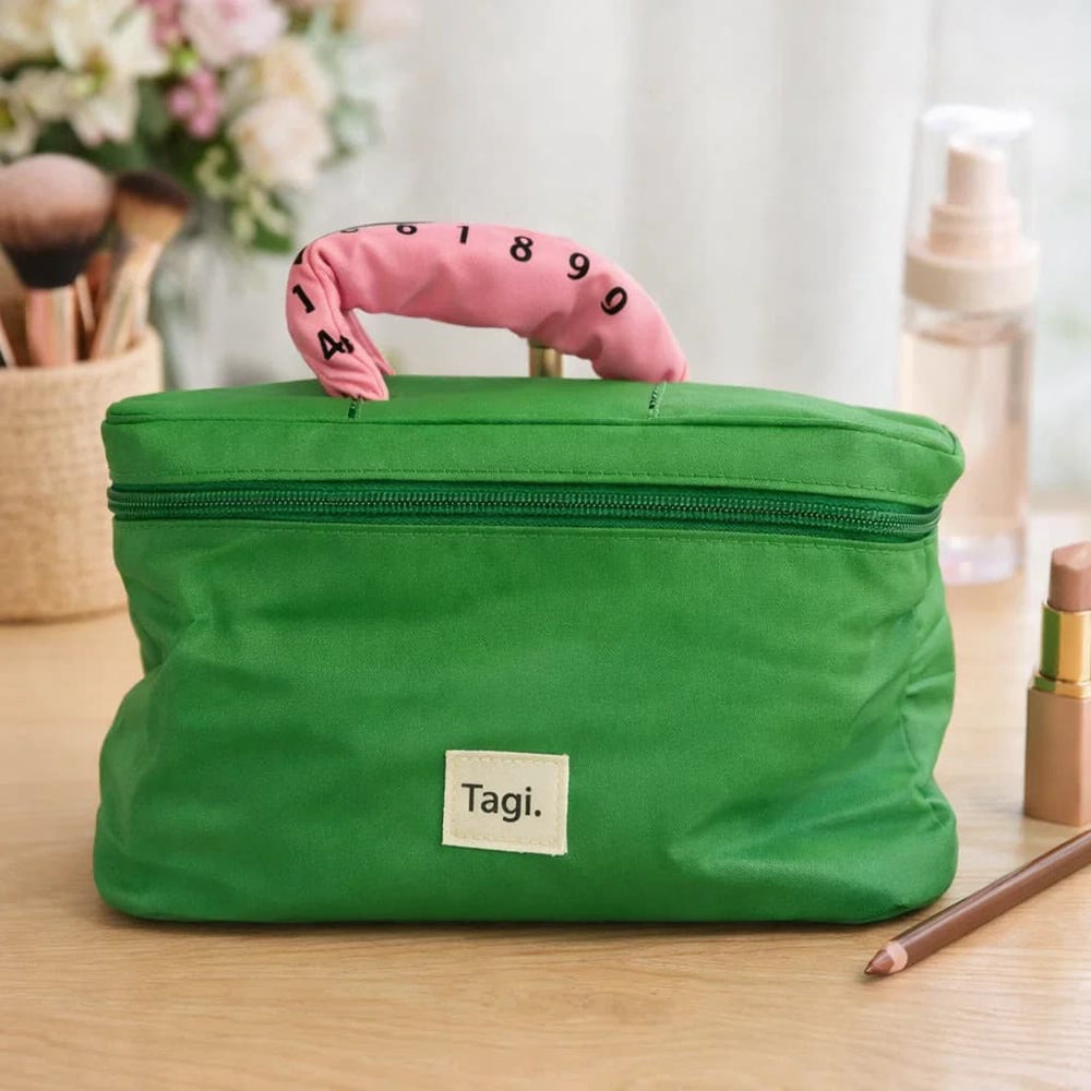 Cosmetiquera Sintética 13x24x13cm Diseño Tagi Call Me