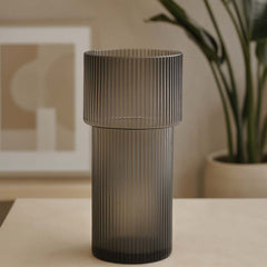 Florero Cristal Tipo Vaso Líneas Verticales Verde Oliva