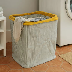 Cesta De Lavandería Diseño Líneas Con Marco De Bambú