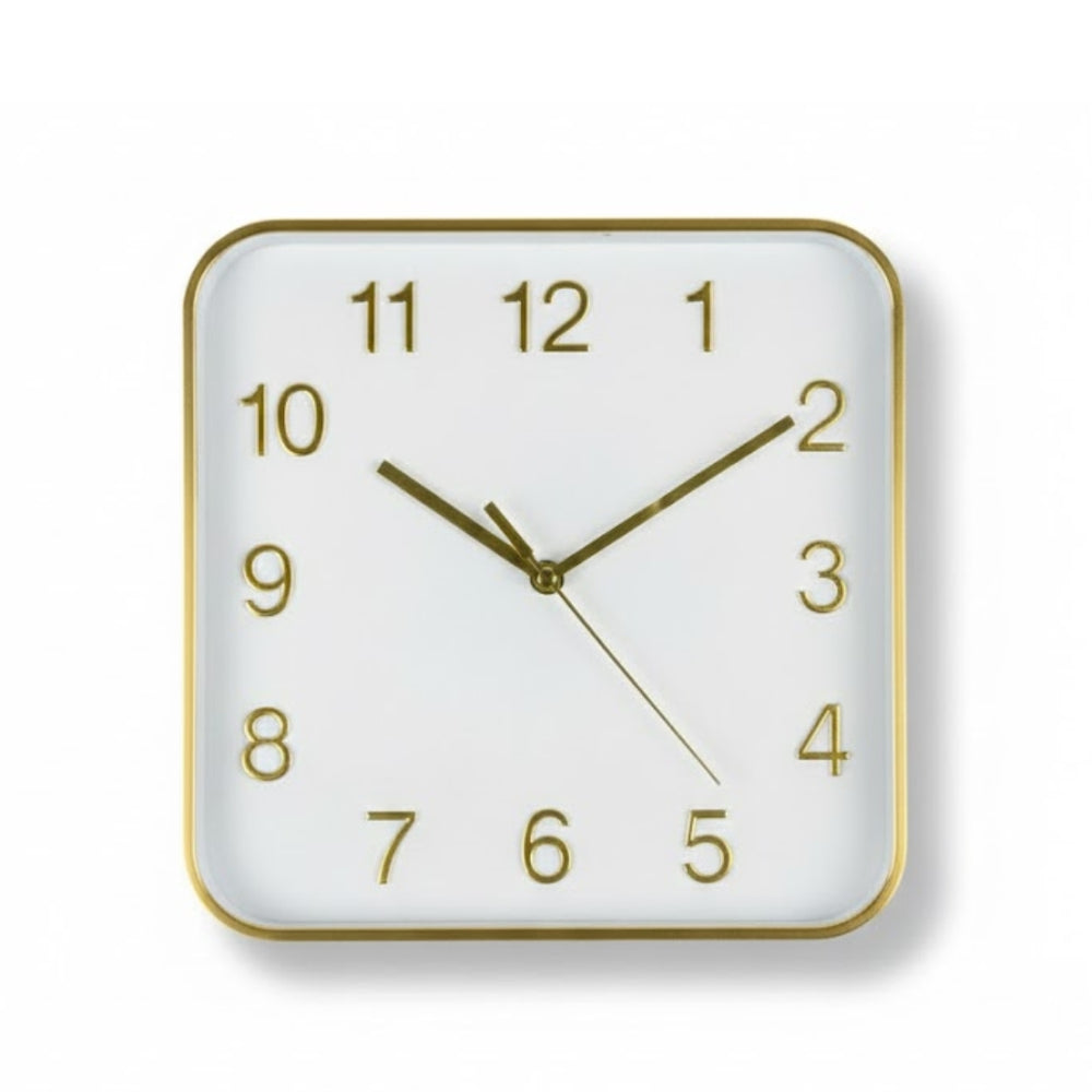 Reloj cuadrado con marco dorado y carátula blanca