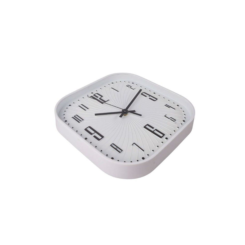 Reloj decorativo moderno de pared fondo blanco