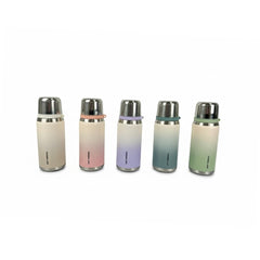 Termo moderno 600ml en verde sage para bebidas frías o calientes