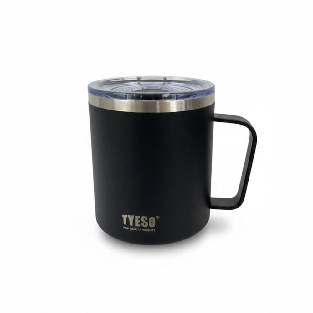 Mug negro con asa y tapa deslizante