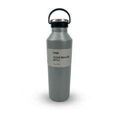 Primer plano de la tapa segura y asa del termo