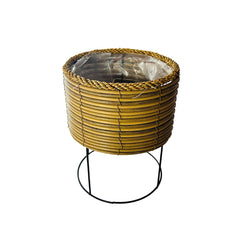 Matera Redonda Tejida Con Base Metálica Negra