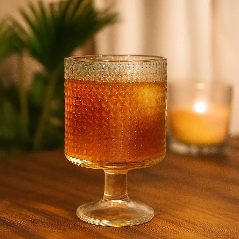 Copa de cristal transparente de 230 ml con relieve de puntos