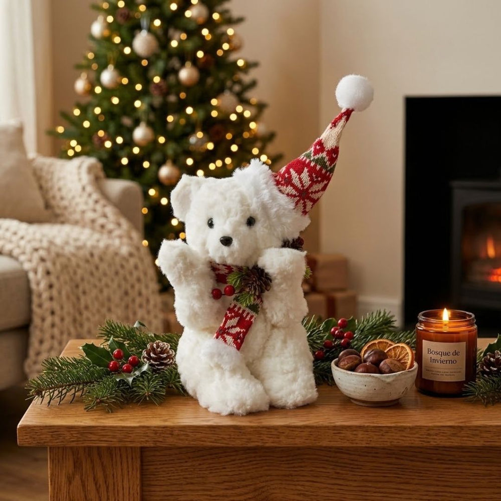 Figura decorativa de oso blanco de 32 cm con bufanda tejida y gorro navideño rojo y blanco