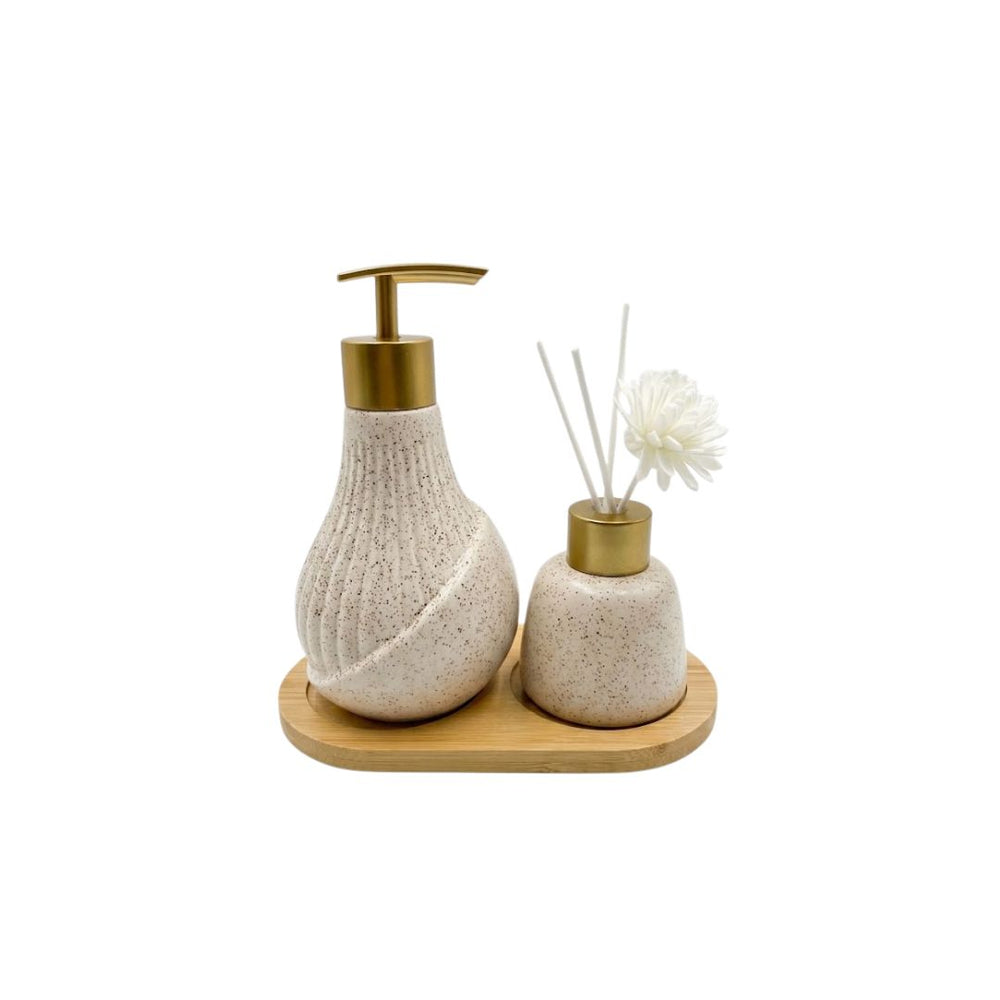 Set de baño beige con dispensador y ambientador