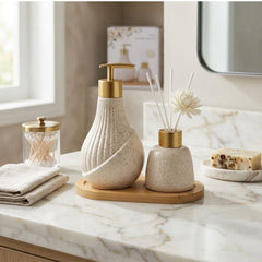 Set de jabonera beige con ambientador y base en bambú con detalles dorados
