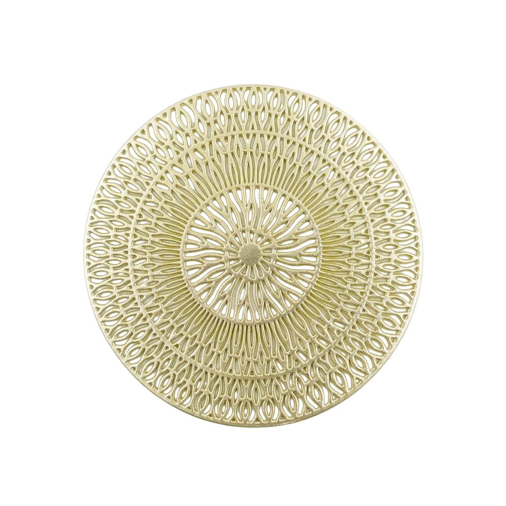 Set de seis portavasos decorativos en PVC dorado de 10 cm con diseño geométrico.