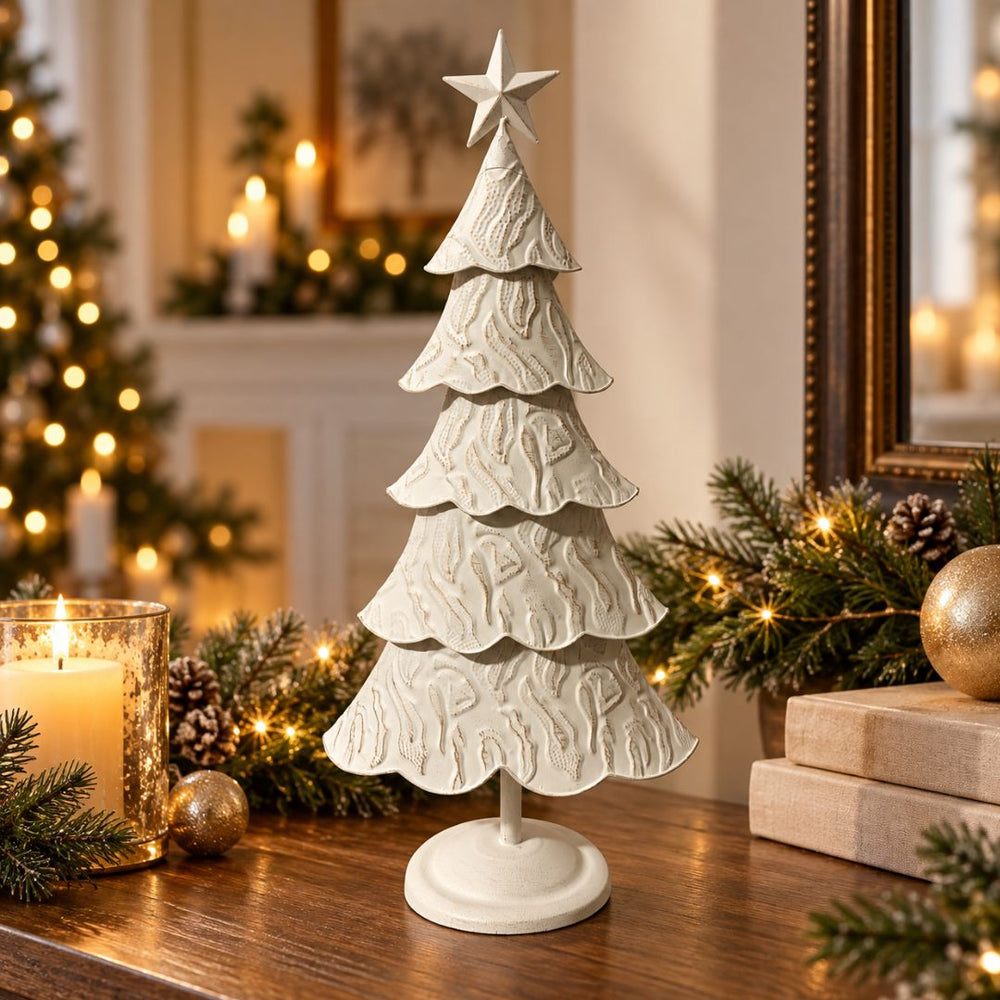 Figura decorativa árbol navideño diseño geométrico blanco de 49 cm con estrella
Slug: