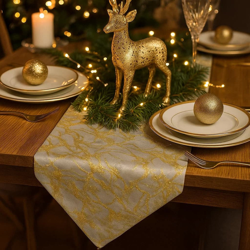 Camino de mesa gris 35x180 cm con trazos dorados y borlas decorativas
