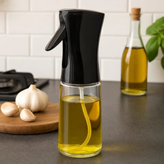 Aceitera tipo spray de vidrio con capacidad de 220ml y atomizador blanco