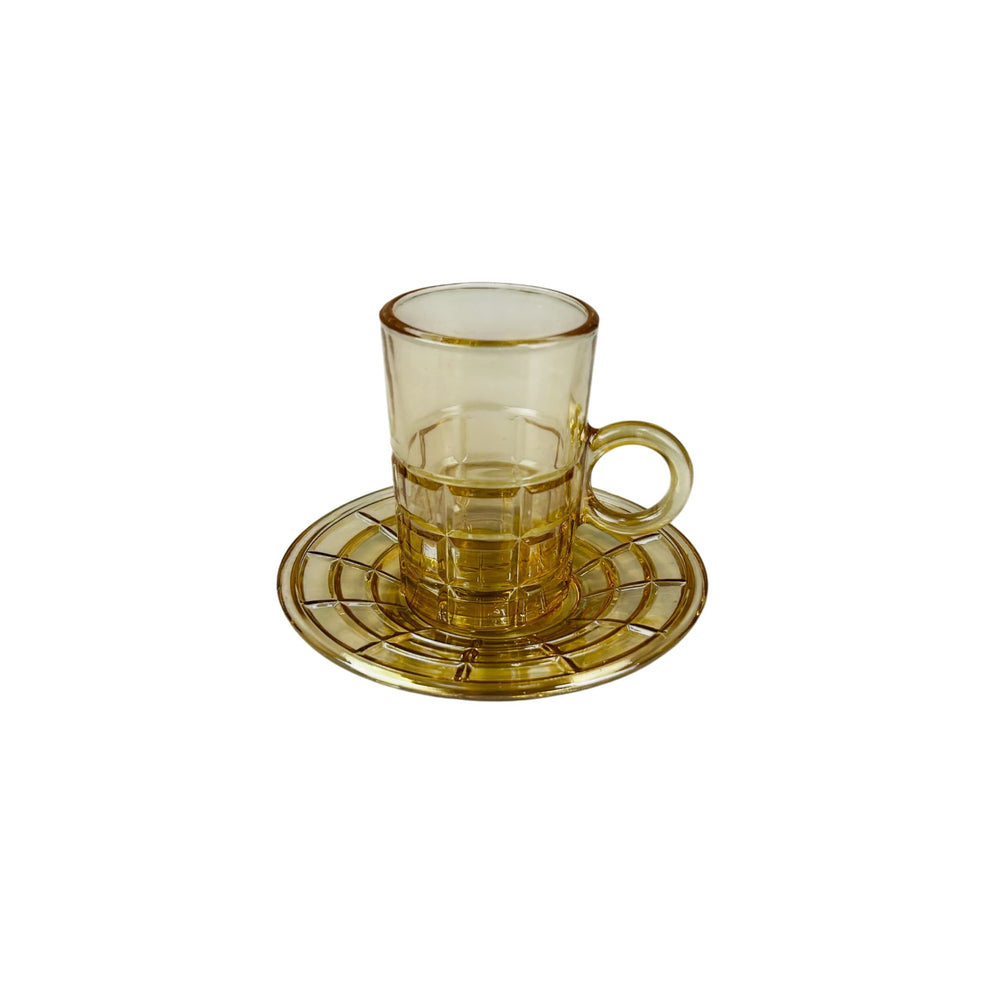 Pocillo de vidrio ámbar con plato decorativo