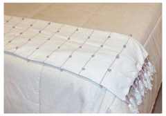 Frazada Rommi 1.25×150 cm con flecos decorativos en colores rosa-crudo, menta-crudo y beige-crudo