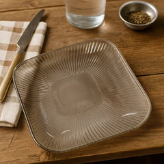 Plato postrero de vidrio 15 cm con diseño de líneas