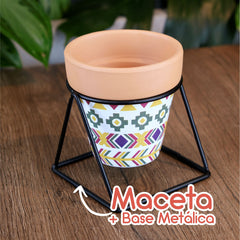 Maceta Terracota Con Estampado Tribal Con Soporte Metálico