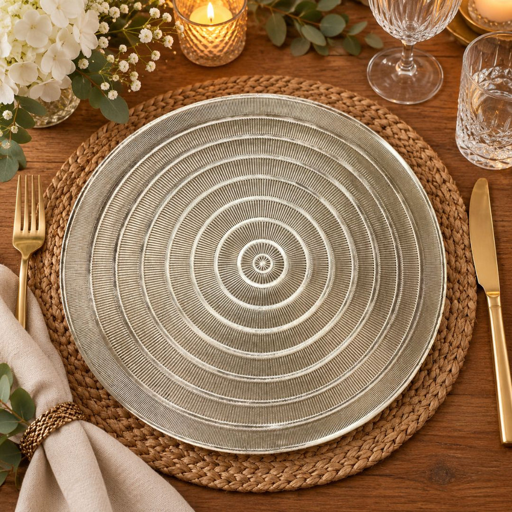 Individual para mesa redondo dorado 40 cm con diseño acanalado concéntrico