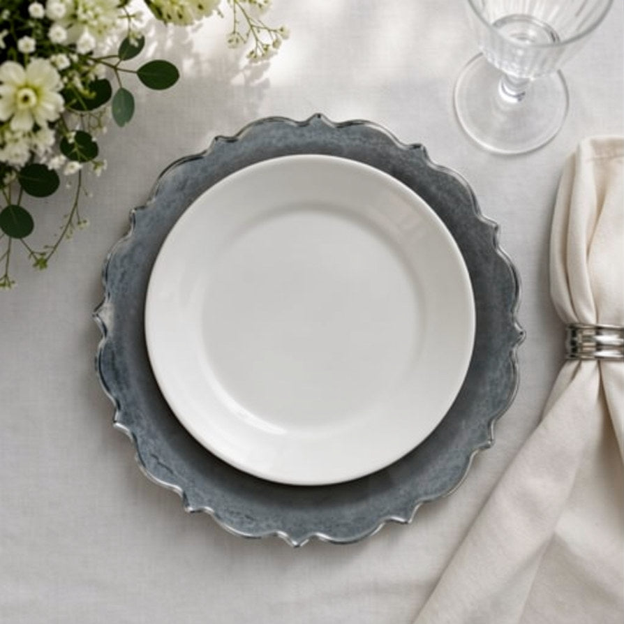 Plato base decorativo de melamina plateado 33 cm diseño sol con borde ondulado