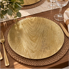 Plato base dorado con textura de corteza y acabado brillante
Slug: