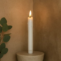 Vela decorativa LED de 19 cm con efecto de goteo en color blanco y marfil