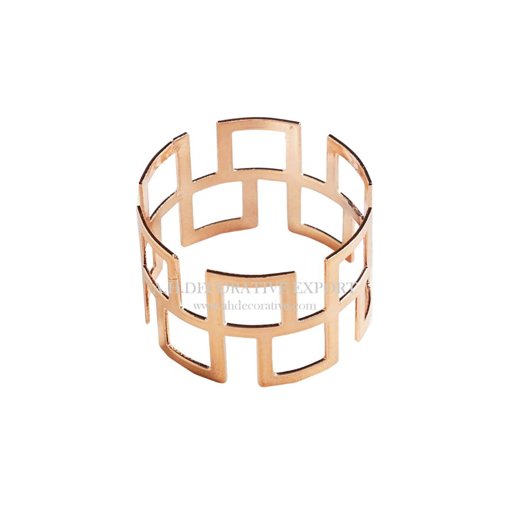 Anillo para servilleta oro rosa con diseño geométrico