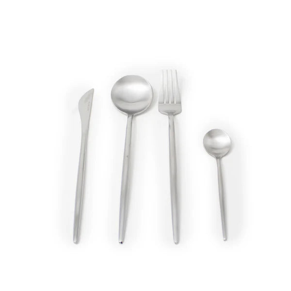 Set 24 Piezas Cubiertos En Acero Inoxidable Montevideo Plata Mesa